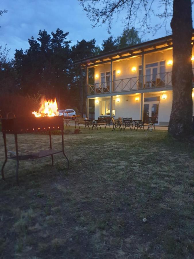 Lilaste.Eu Bagian luar foto